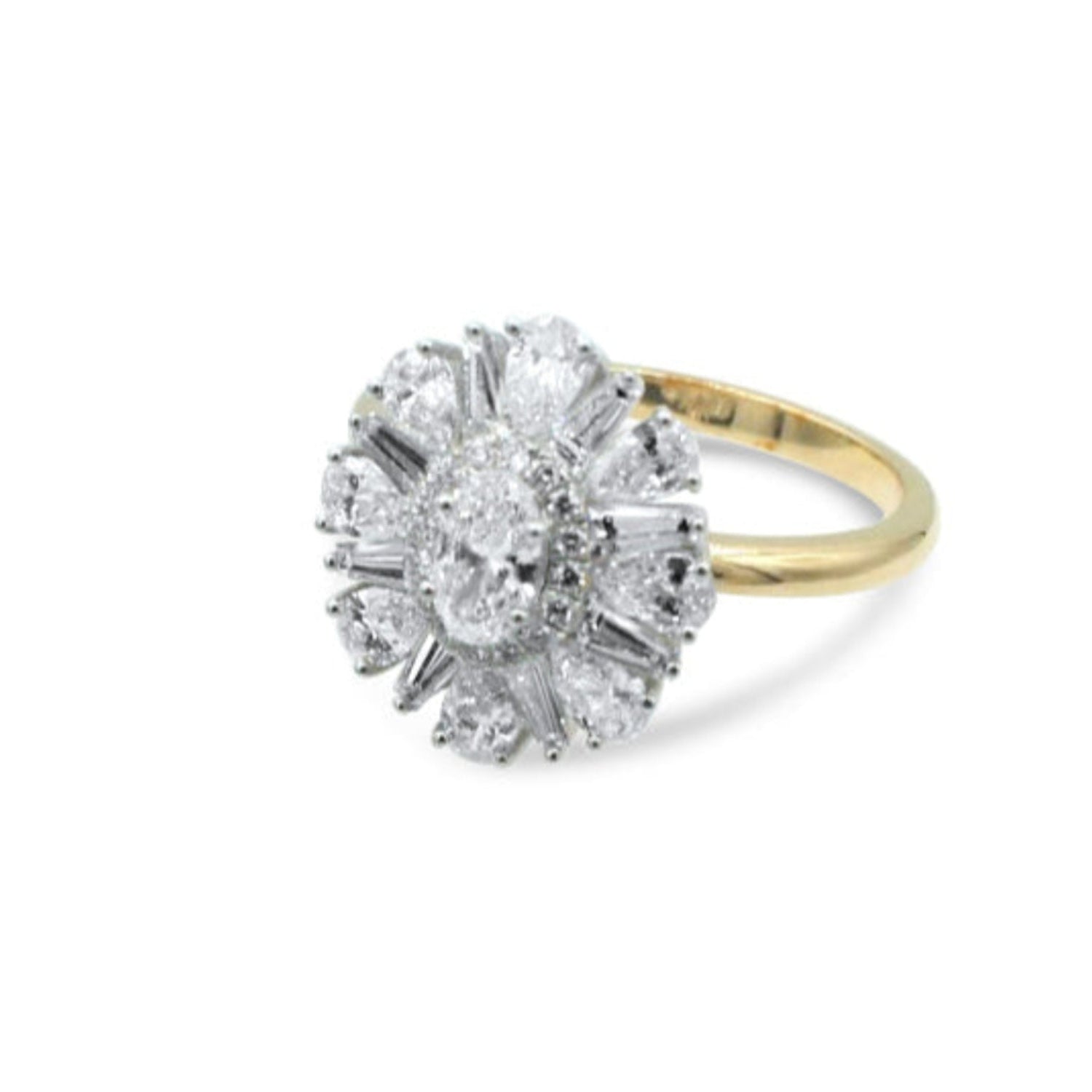 Flower ring made with lab-grown diamonds with a yellow gold ring